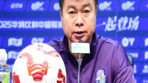 “津媒曝杜月徵或因归化身份缺席U20国足，主力位置或受影响”